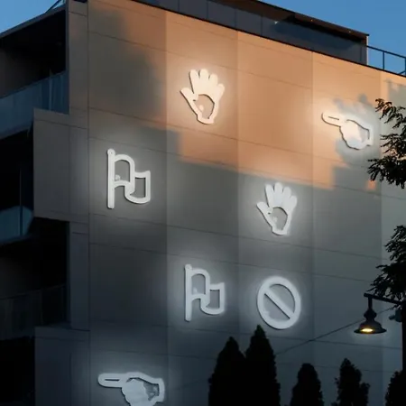 Neon Ii Apartment