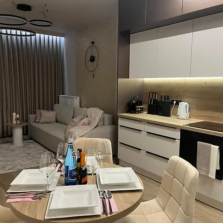 Apartment Neon Ii