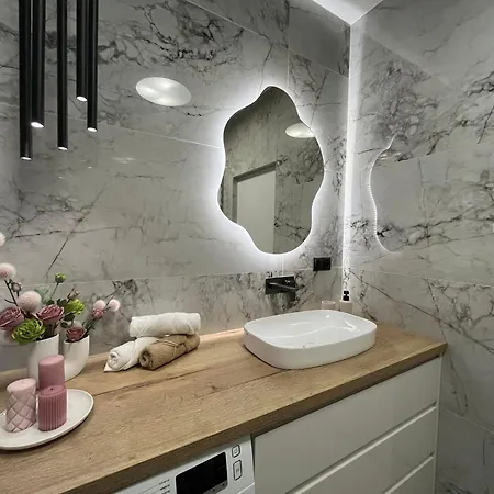 Neon Ii * Częstochowa